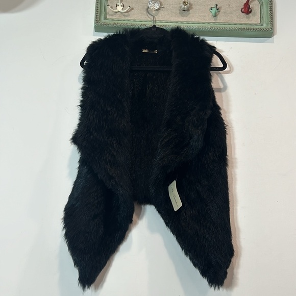 La Fiorentina black rabbit fur open front vest women’s size medium new w tag top - Picture 6 of 6